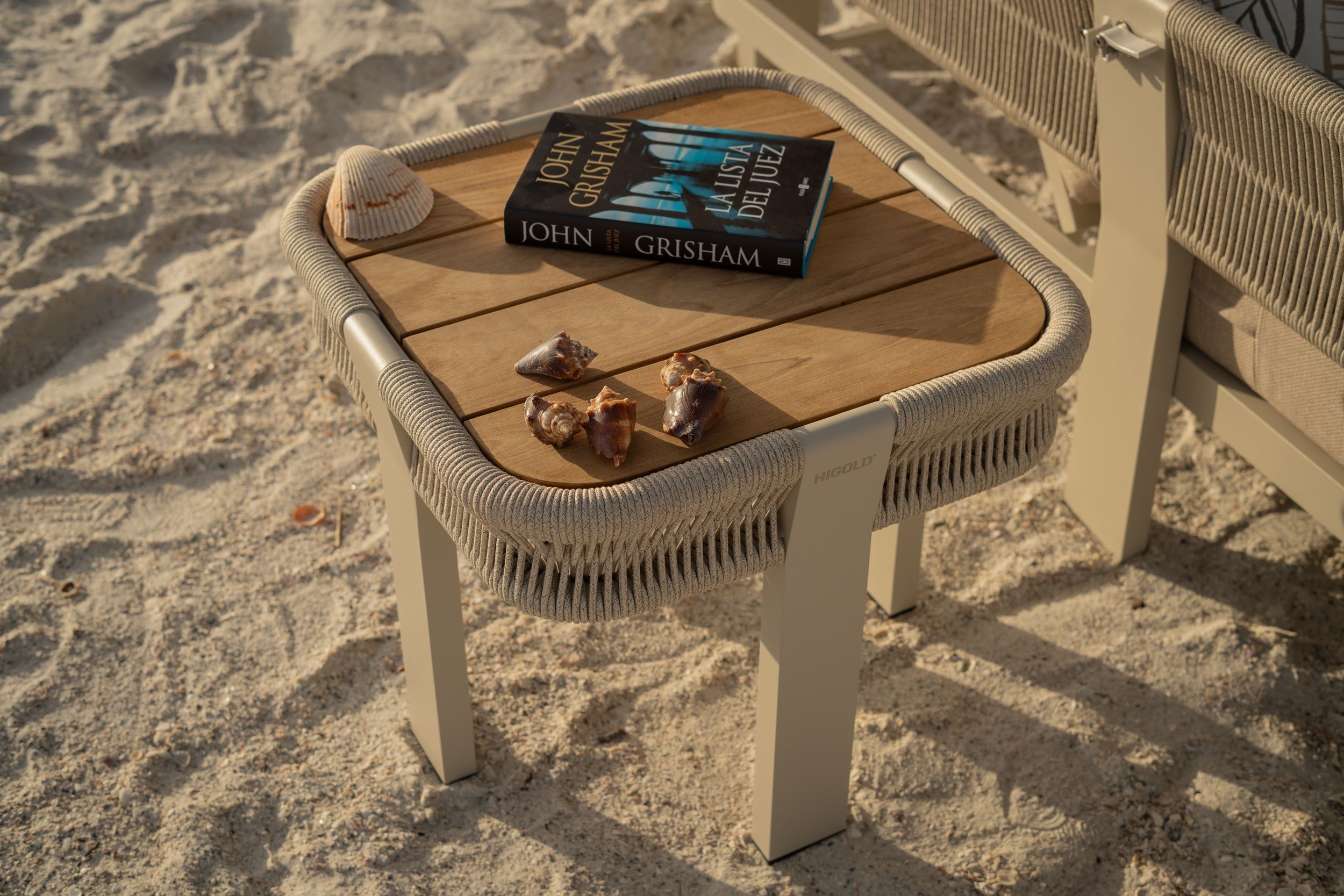 Borromeo Side Table