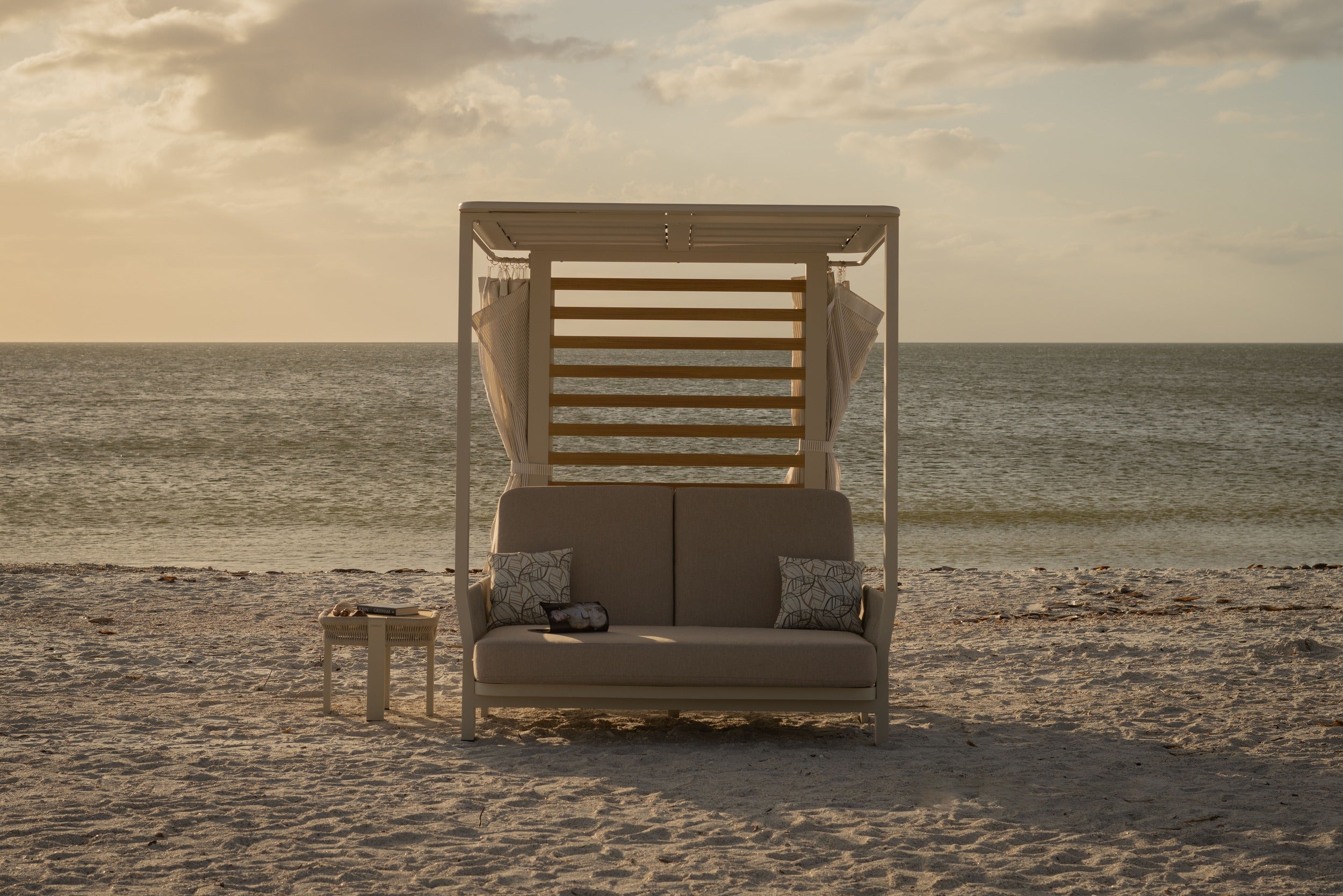 Borromeo Day bed