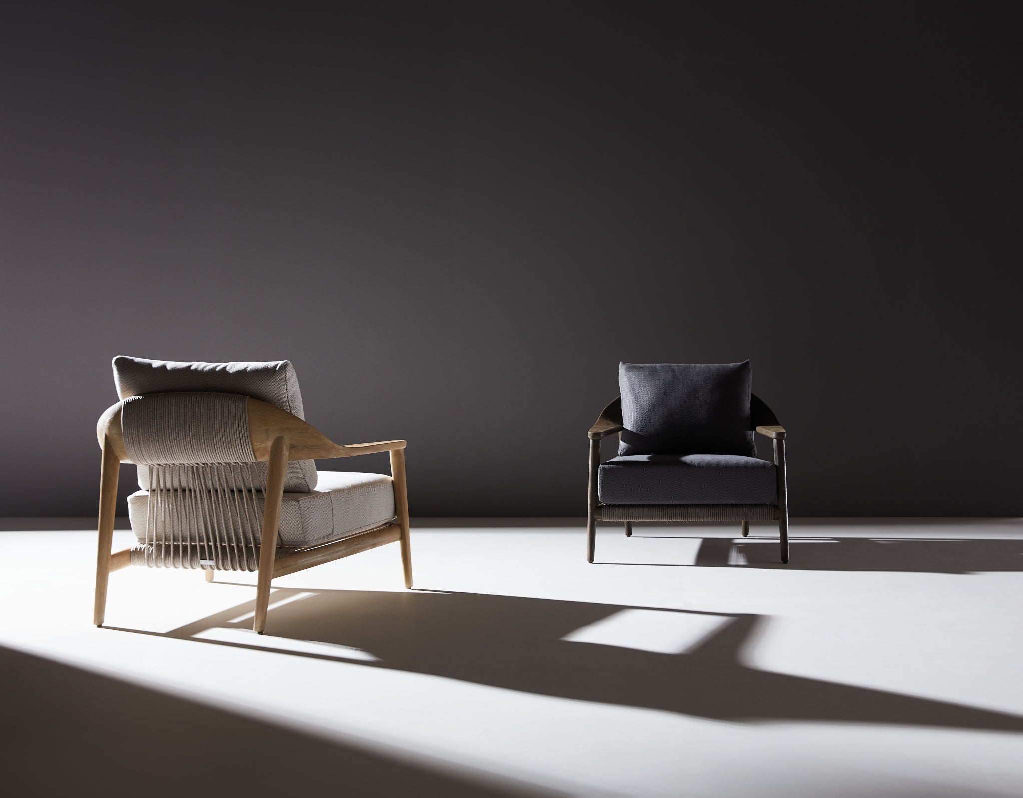 Leo Single Sofa