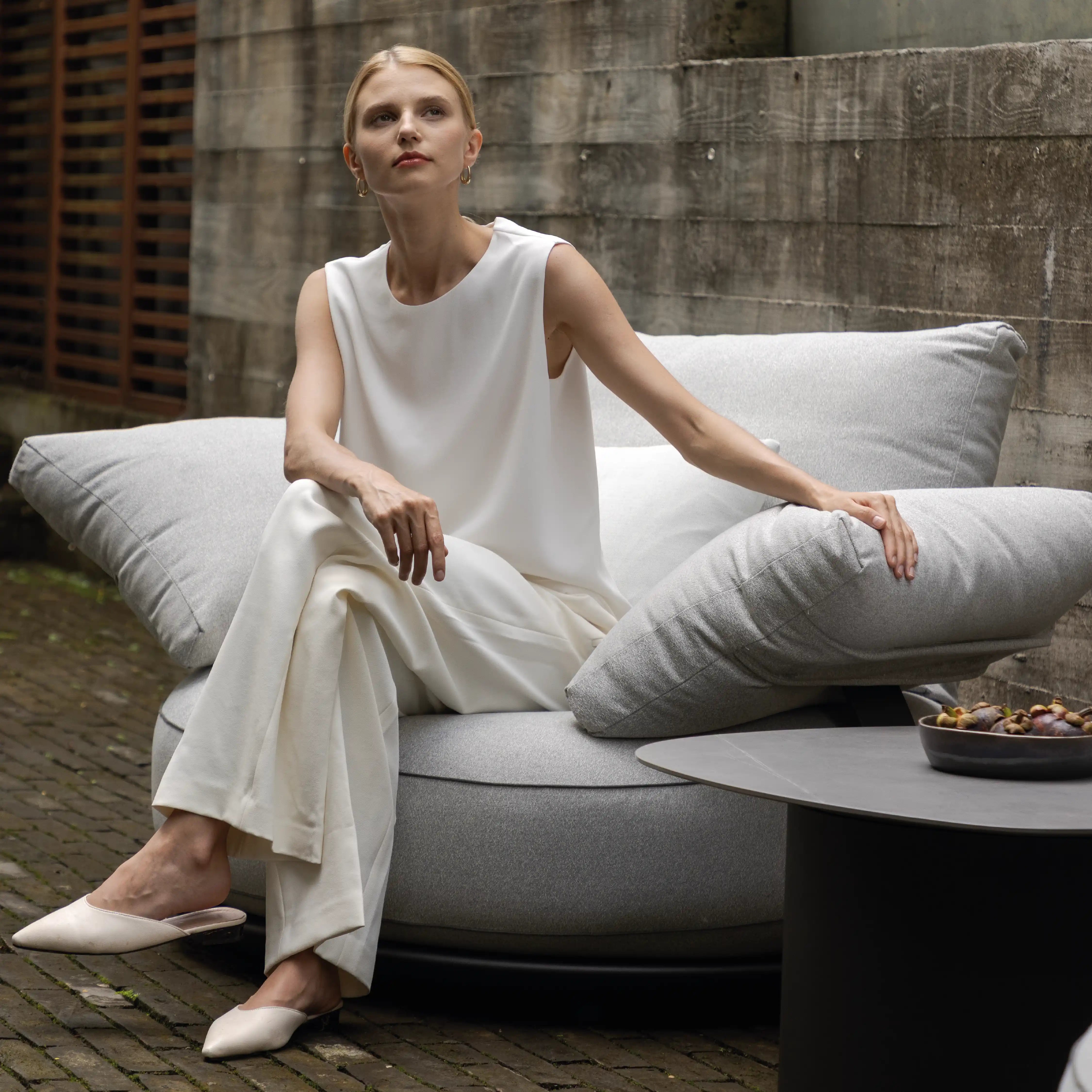 Calla Right Corner Sofa
